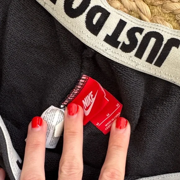 Nike Women’s Black Sweatpants & Hoodie Set - Picture 3 of 4